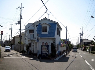 2青い屋根.jpg