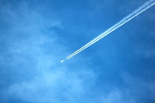 飛行機雲.jpg